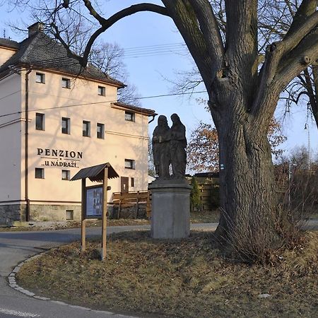 Penzion U Nádraží Horšovský Týn Exterior foto