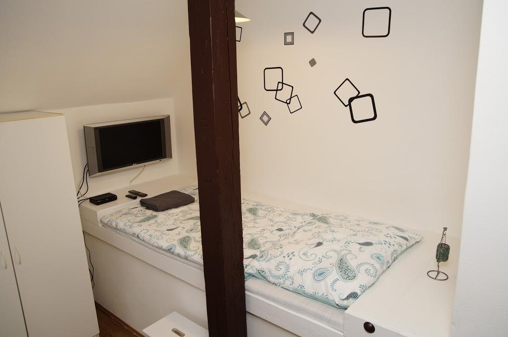 Penzion U Nádraží Horšovský Týn Exterior foto